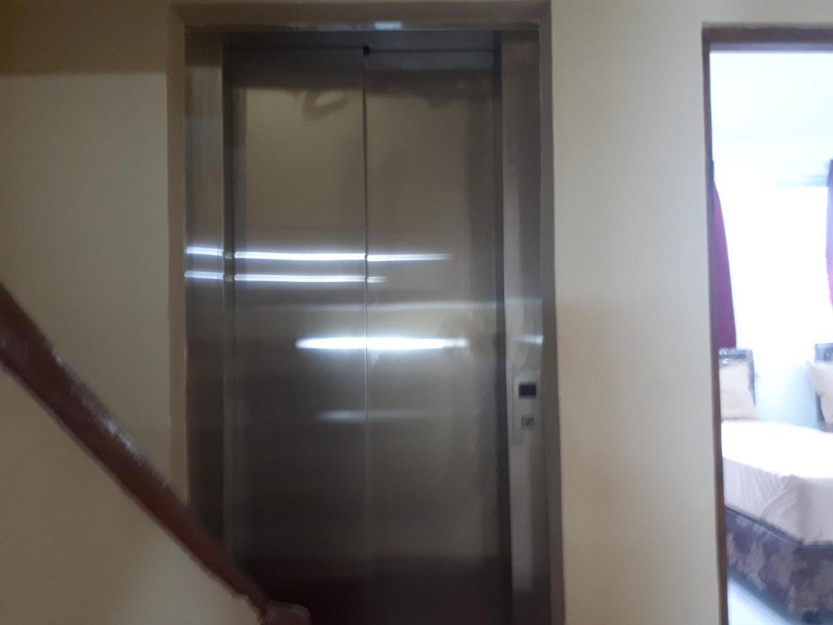 Royal Motel Коломбо Екстер'єр фото